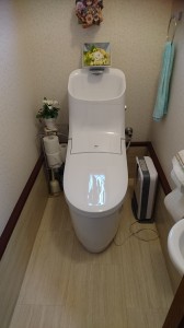 淵上様　トイレ２